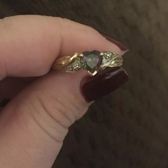 Fire stone 10k gold ring - Picture 1 of 1